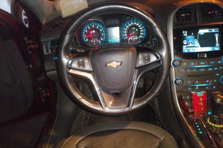 Used Chevrolet Malibu 2014 2.0L Automatic Luxury Edition Steering Wheel