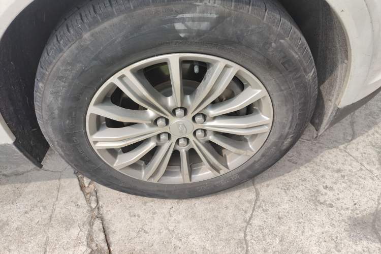 Used Cadillac XT5 2016 25T Luxury Model Exterior 1