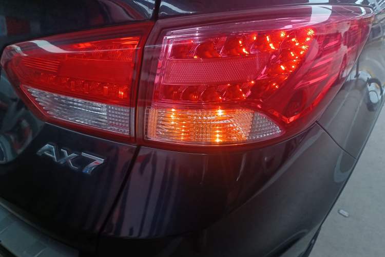 Used Dongfeng Aeolus AX7 2016 2.0L Automatic Zhiyi Trim
