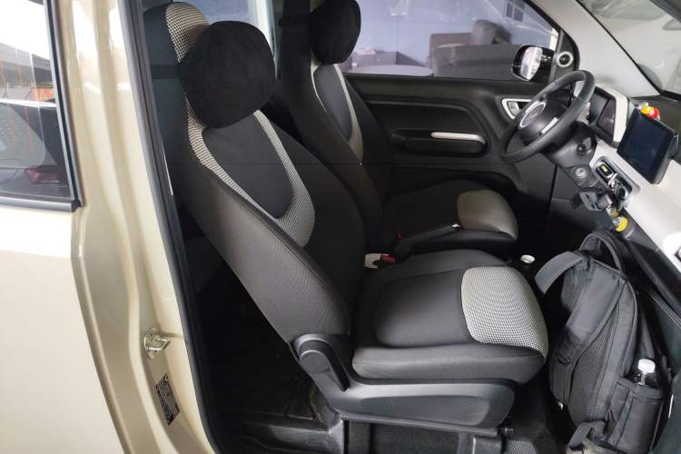 Used Wuling Hongguang MINIEV 2024 3rd Generation 215km Advanced Version