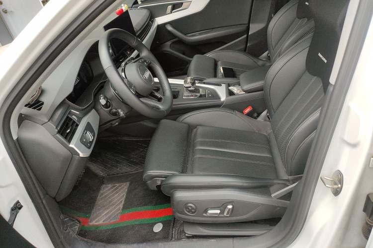 Used Audi A4L 2024 40 TFSI Fashion Dynamic Model
