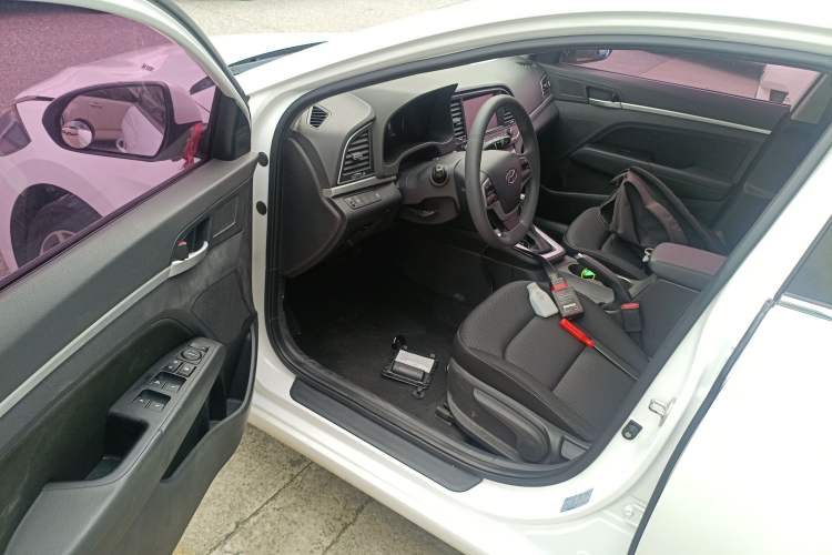 Used Hyundai Elantra (6th Generation / Lingdong) 2016 1.6L Automatic ZhiXuan – Elite Version