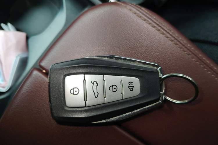 Used Geely Auto Haoyue 2022 1.8TD DCT Black Gold Limited Edition 7-Seater Vehicle Key