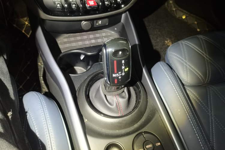 Used MINI Clubman 2019 2.0T COOPER S
