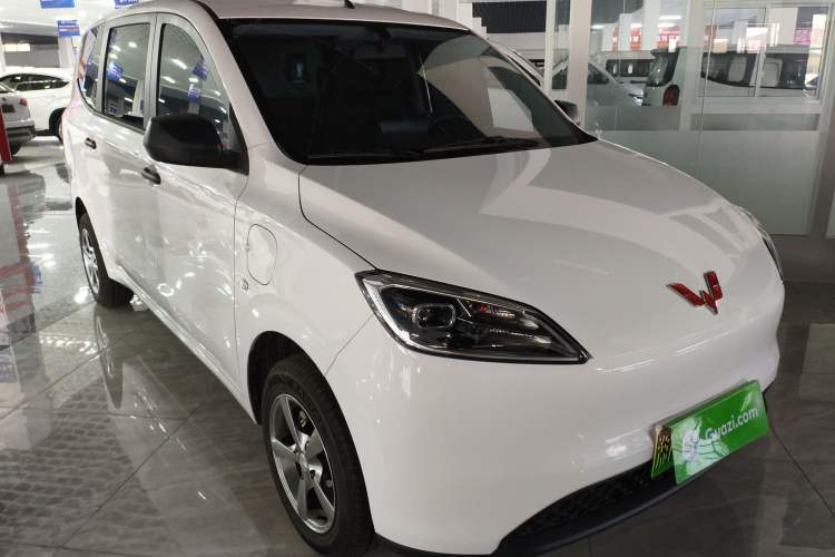Used Wuling Hongguang New Energy 2024 All-Electric Model 300KM Standard Version
