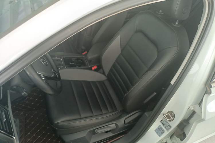 Used Volkswagen Sagitar 2020 280TSI DSG Comfort Version China VI Standard Left Front Seat