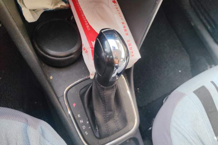 Used Volkswagen Polo 2014 1.6L Automatic Comfort Edition
