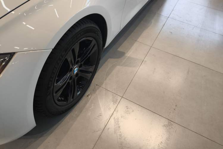 Used BMW 3 Series 2015 328i Sport Design Package Exterior 4