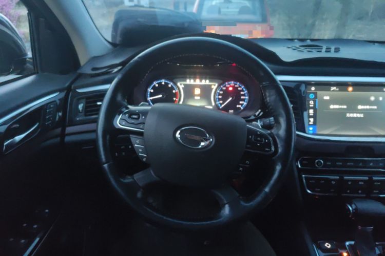 Used GAC Trumpchi GS8 2017 320T Two-Wheel Drive Luxury Smart Connectivity Version (7 Seats)
