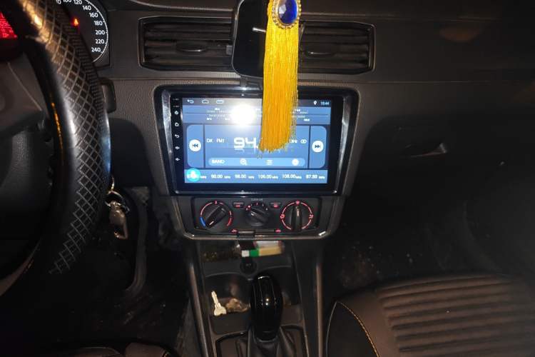 Used Volkswagen Santana 2016 1.6L Automatic Fashion Edition