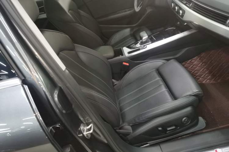 Used Audi A4L 2020 40 TFSI Fashion Dynamic Model Right Front Seat