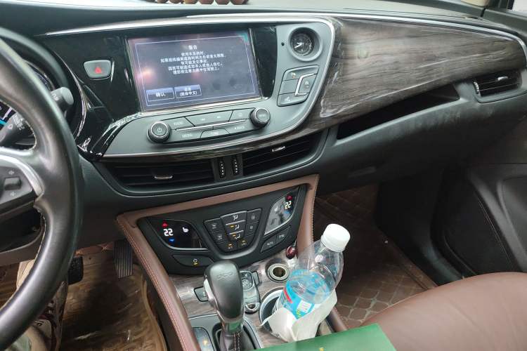 Used Buick Envision 2017 20T Two-Wheel Drive Luxury Model
