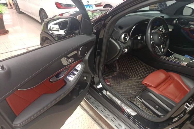 Used Mercedes-Benz GLC Coupe 2020 GLC 300 4MATIC Coupe SUV
