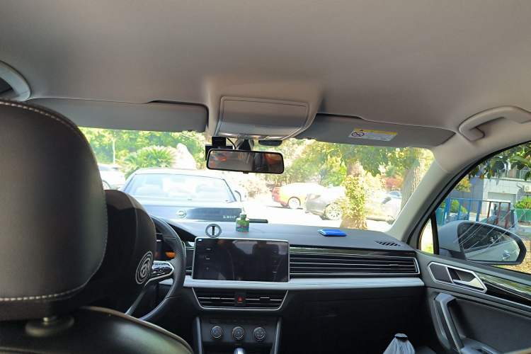 Used Volkswagen Tiguan L 2023 330TSI Automatic Two-Wheel Drive Comfort Edition Headliner