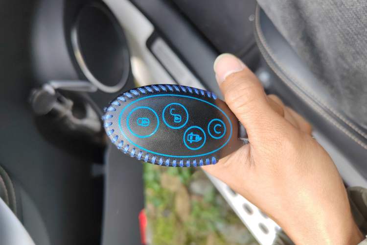 Used BYD Song New Energy 2017 Song DM 1.5TID All-Wheel Drive Luxury Model Vehicle Key