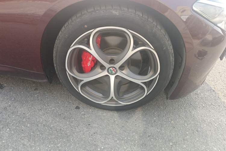 Used Alfa Romeo Giulia 2017 2.0T 280HP Luxury Edition