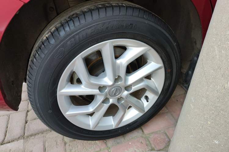 Used Nissan Tiida 2021 1.6L CVT Cool Edition
