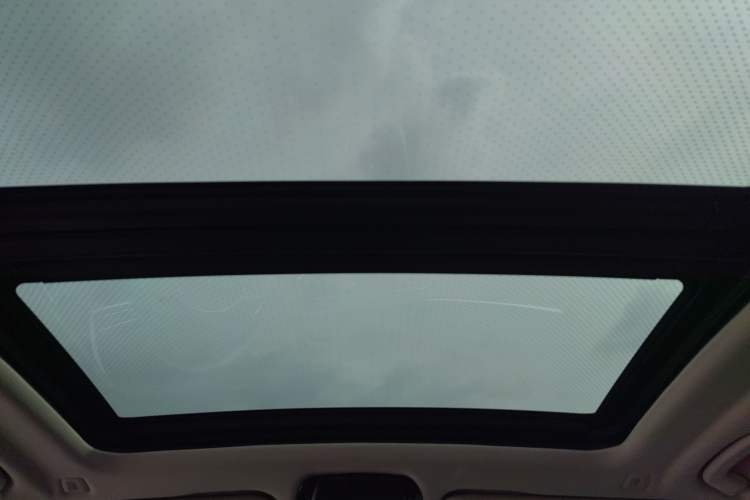 Used BMW X5 2019 xDrive40i Luxury Model with M Sport Package Headliner