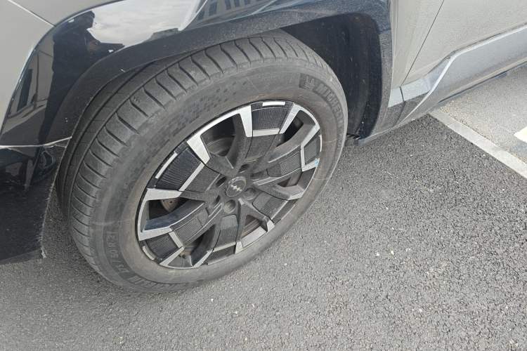 Used Formula Leopard 8 2025 Smart & Brave Flagship Edition 7 Seats