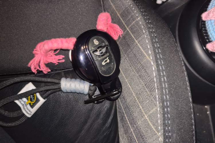 Used MINI 2016 1.5T COOPER Five-Door Edition Vehicle Key