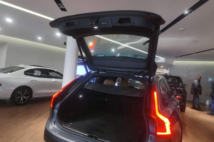 Used Volvo V90 2019 Cross Country T5 AWD Smart Range Version China V Standard
