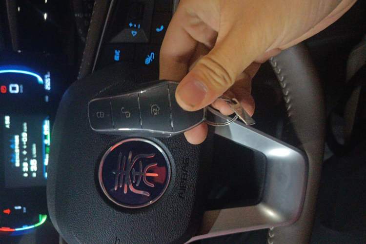 Used BYD Qin PLUS 2024 HONOR Edition DM-i 55KM Leading Model
