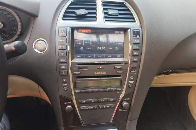 Used Lexus ES 2010 240 Elegant Edition
