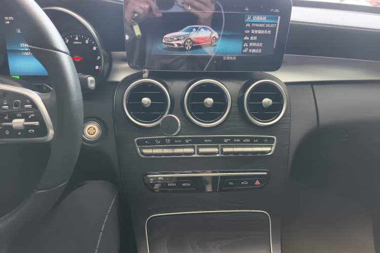Used Mercedes-Benz C-Class 2019 C 260 L Sport Edition Audio And AC Panel