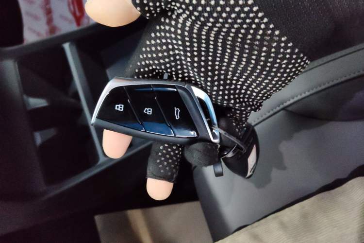 Used SAIC MAXUS Dajia 7 2024 Revised Version Super Hybrid Long-Range Edition Enjoyment Version
