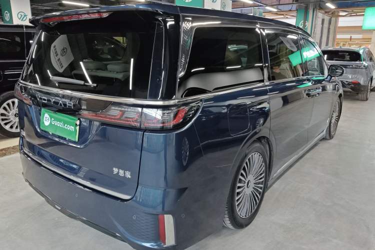 Used VOYAH Dream 2025 PHEV Four-Wheel-Drive Flagship Kunpeng Edition

