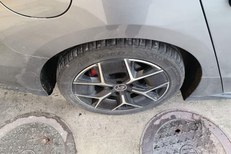 Used BYD Han 2022 EV Genesis Edition 715 km Front-Wheel-Drive Flagship Model
