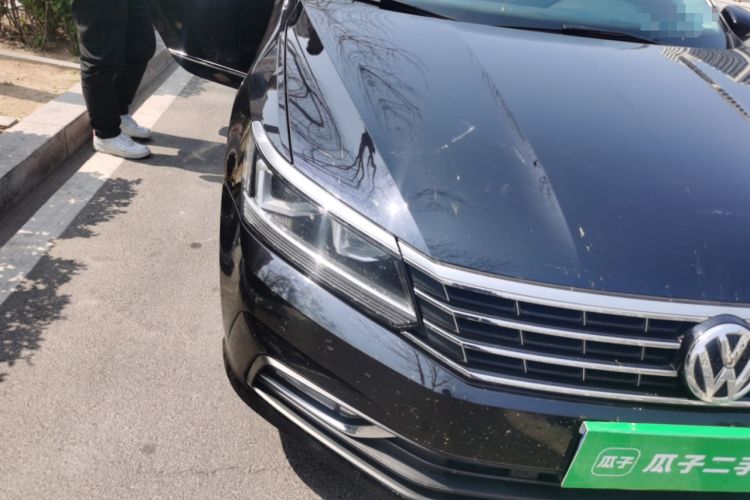 Used Volkswagen Passat 2017 330TSI DSG Luxury Edition Right Front Headlight