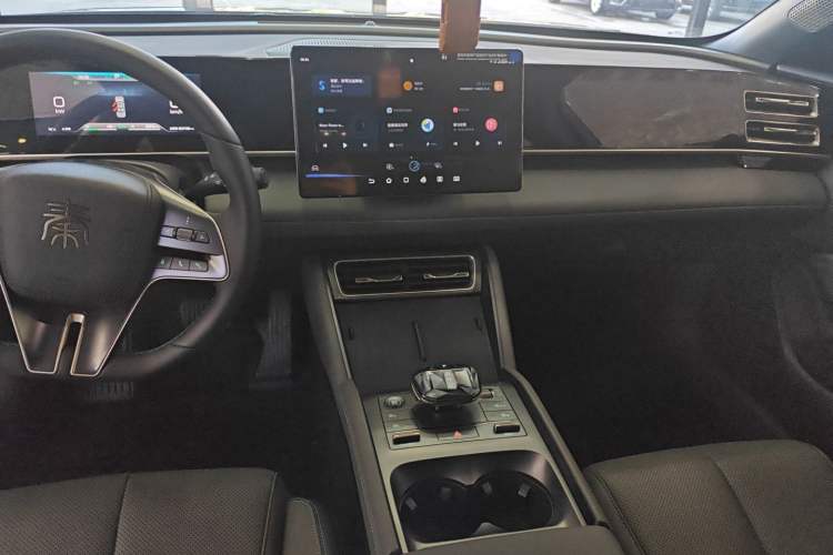 Used BYD Qin L 2024 DM-i 80KM Beyond Model
