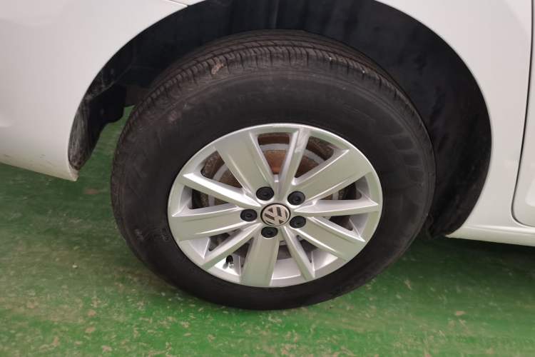 Used Volkswagen Santana 2018 1.5L Manual Fashion Edition Right Rear Wheel Hub