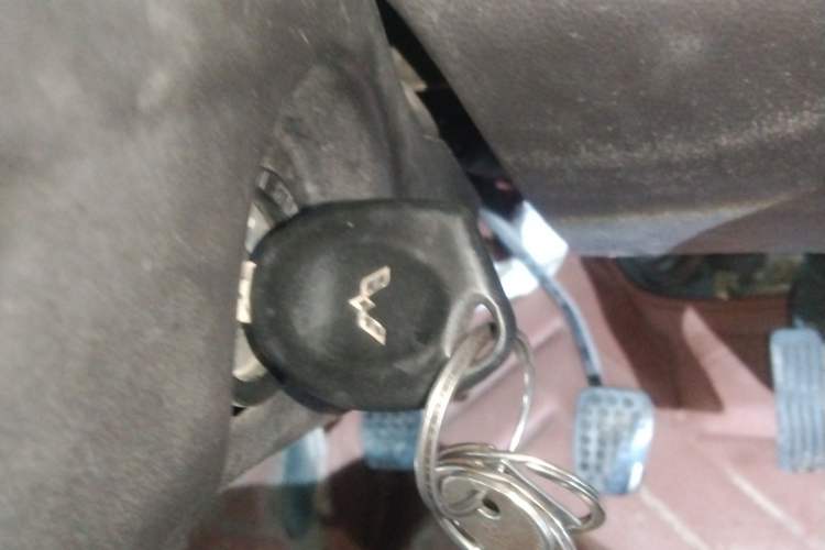 Used Wuling Rongguang 2017 1.5L Extended Basic Version Vehicle Key