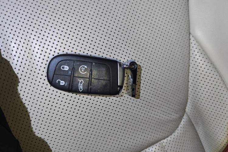 Used Chrysler 300C 2016 3.0L Supreme Edition