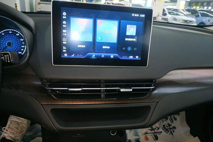 Used Hongqi E-QM5 2023 Revised Version Basic Travel Edition