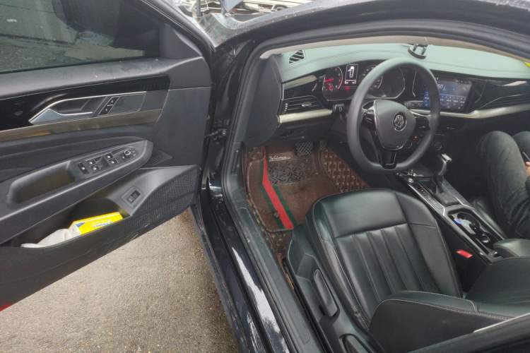 Used Volkswagen Passat 2019 280TSI Business Edition China VI
