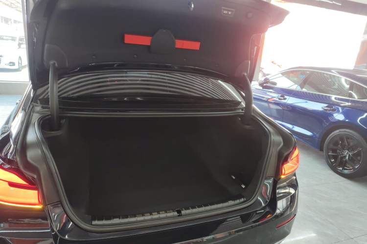 Used BMW 5 Series 2021 Updated Version 525Li Luxury Package