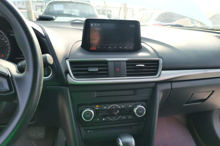 Used Mazda Mazda 3 Axela 2017 Sedan 1.5L Automatic Luxury Model Emission Standard China V