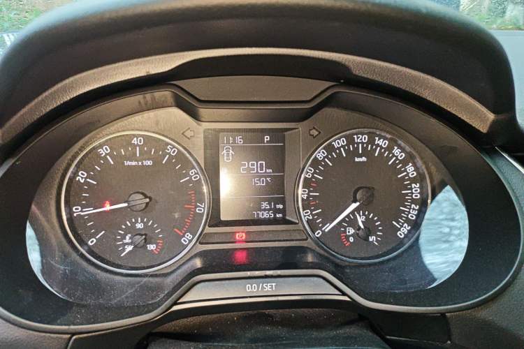 Used Skoda Octavia 2017 1.6L Automatic Chuanxing Edition Instrument Cluster
