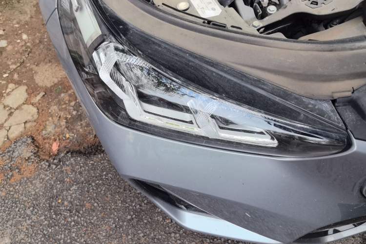 Used BMW iX1 2023 xDrive30L M Sport Package Right Front Headlight