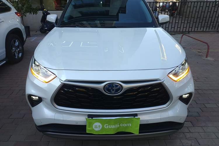 Used Toyota Highlander 2023 2.5L Smart Electric Hybrid Dual-Engine Four-Wheel Drive Prestige Version – 7 Seats
