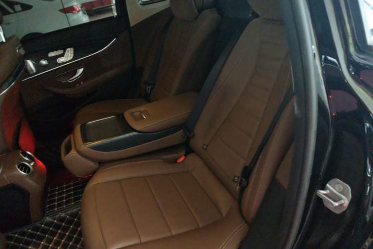 Used Mercedes-Benz E-Class 2020 E 300 L Sporty and Stylish Model Left Rear Seat