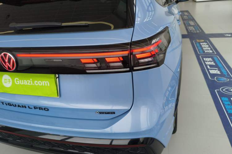 Used Volkswagen Tiguan L 2024 PRO 380TSI Four-Wheel Drive R-Line Smart Edition Right Rear Taillight