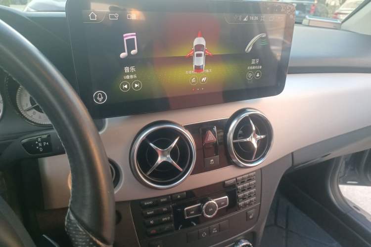 Used Mercedes-Benz GLK-Class 2013 Facelift GLK 300 4MATIC Fashion Edition