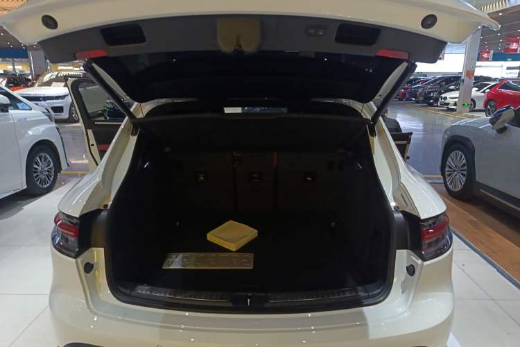 Used Porsche Macan 2023 Macan 2.0T