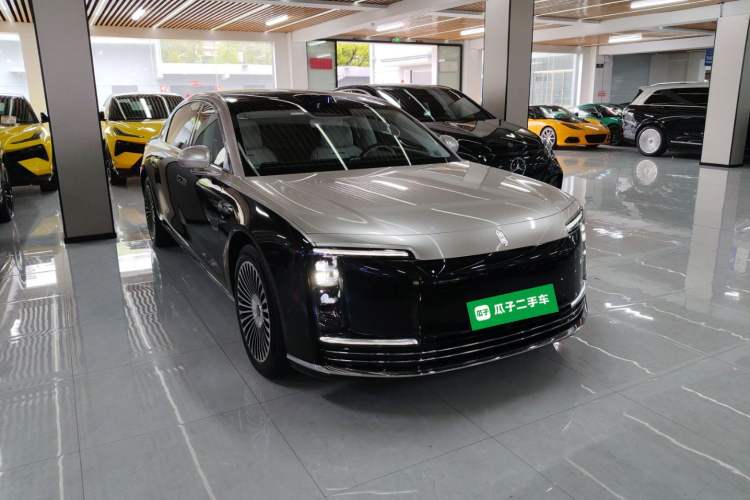 Used Hima S800 2025 Model, Range-Extended Starlight Executive Edition, 4 Seats Front Right 45 Deg