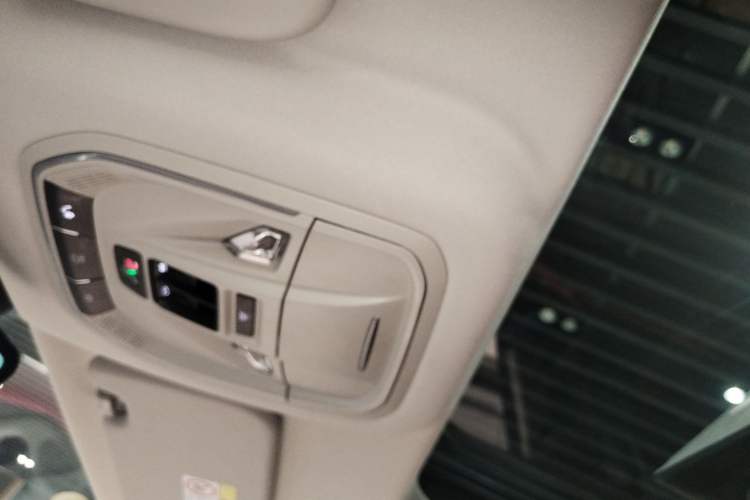 Used Tank 400 New Energy 2023 Hi4-T Super Edition Headliner