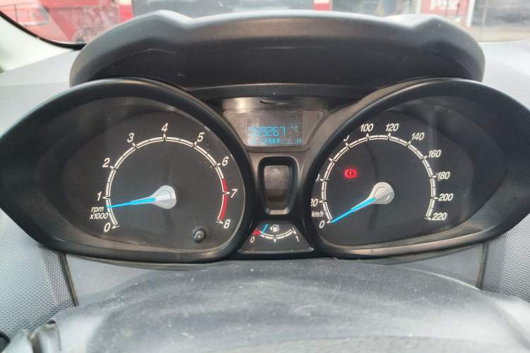 Used Ford Fiesta 2013 Sedan 1.5L Manual Fashion Edition
